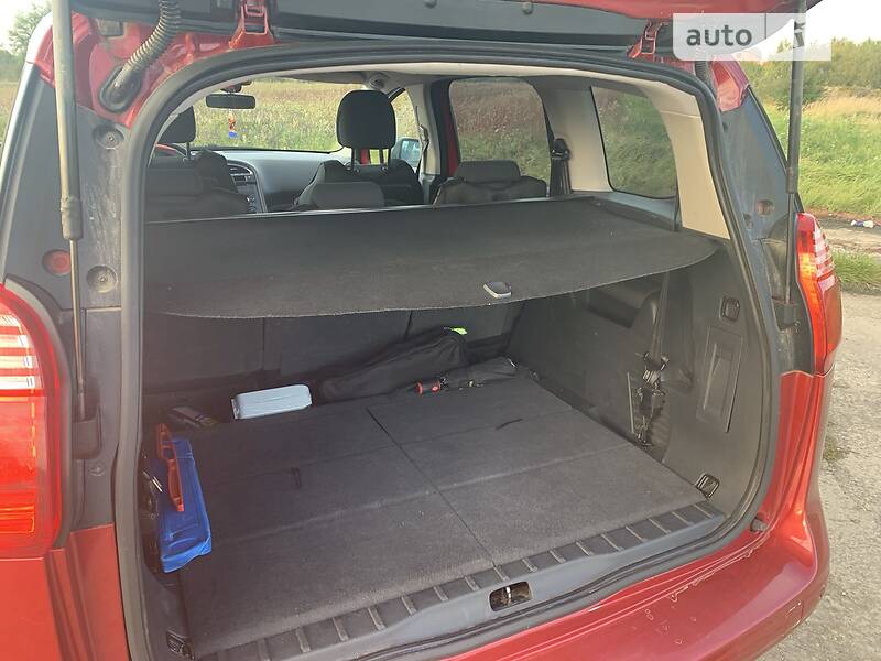 Мікровен Peugeot 5008 2011 в Калуші