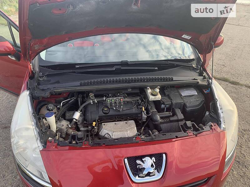 Мікровен Peugeot 5008 2011 в Калуші