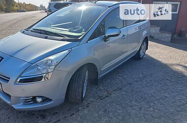 Мікровен Peugeot 5008 2013 в Тульчині