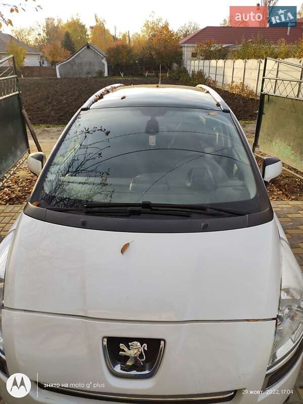 Мікровен Peugeot 5008 2011 в Томашполі