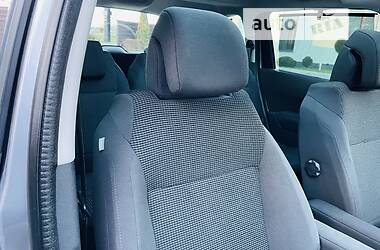 Минивэн Peugeot 5008 2016 в 