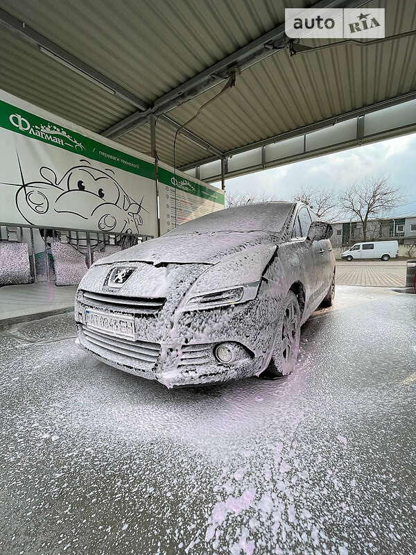 Мікровен Peugeot 5008 2010 в Івано-Франківську