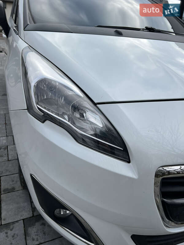 Минивэн Peugeot 5008 2012 в Тячеве
