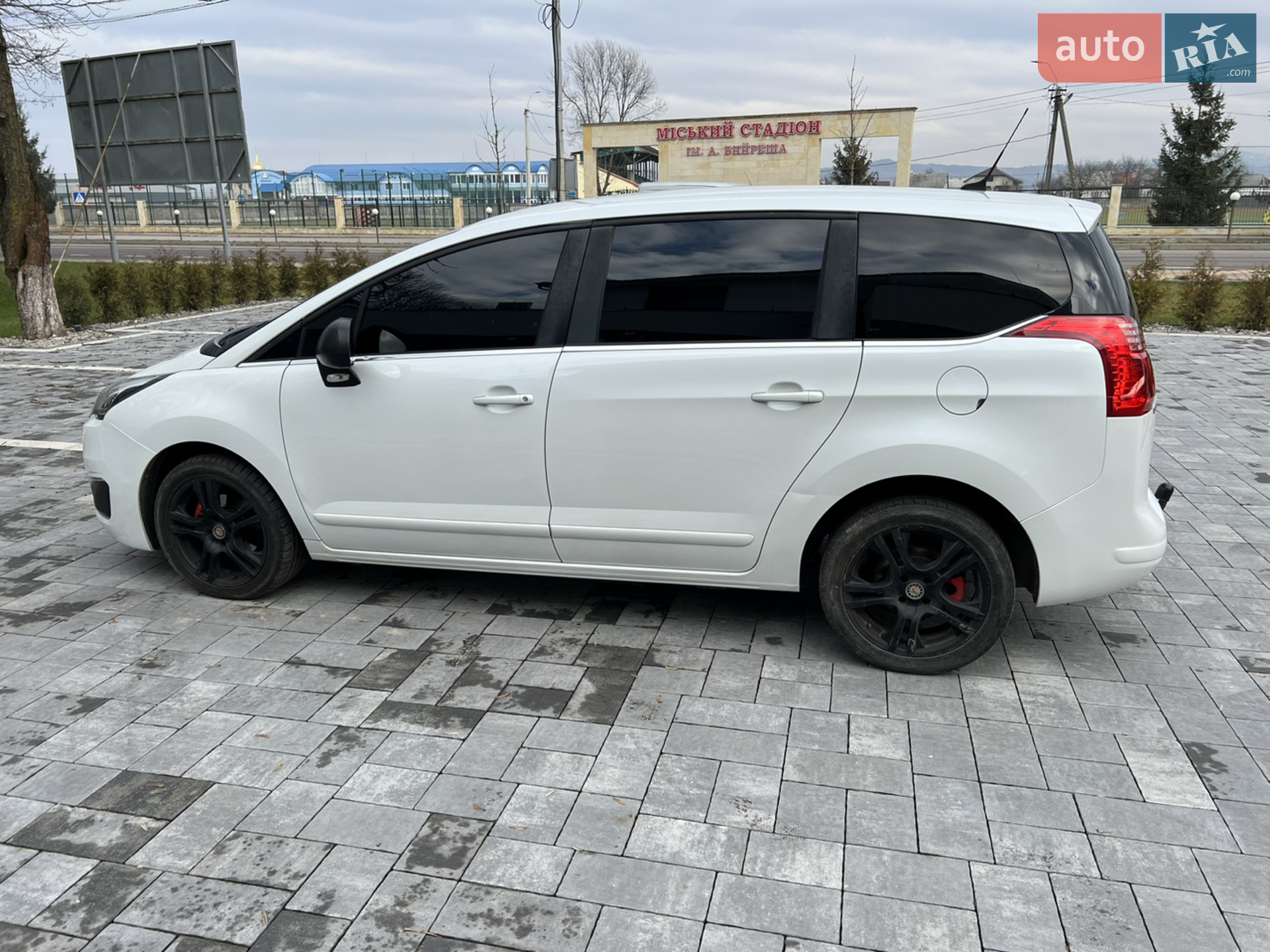 2012 Peugeot 5008 - мініатюра 12