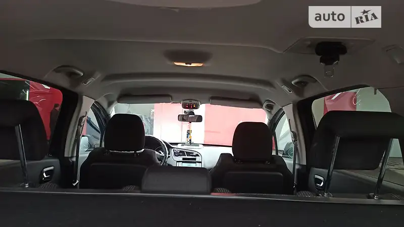 Мікровен Peugeot 5008 2010 в 