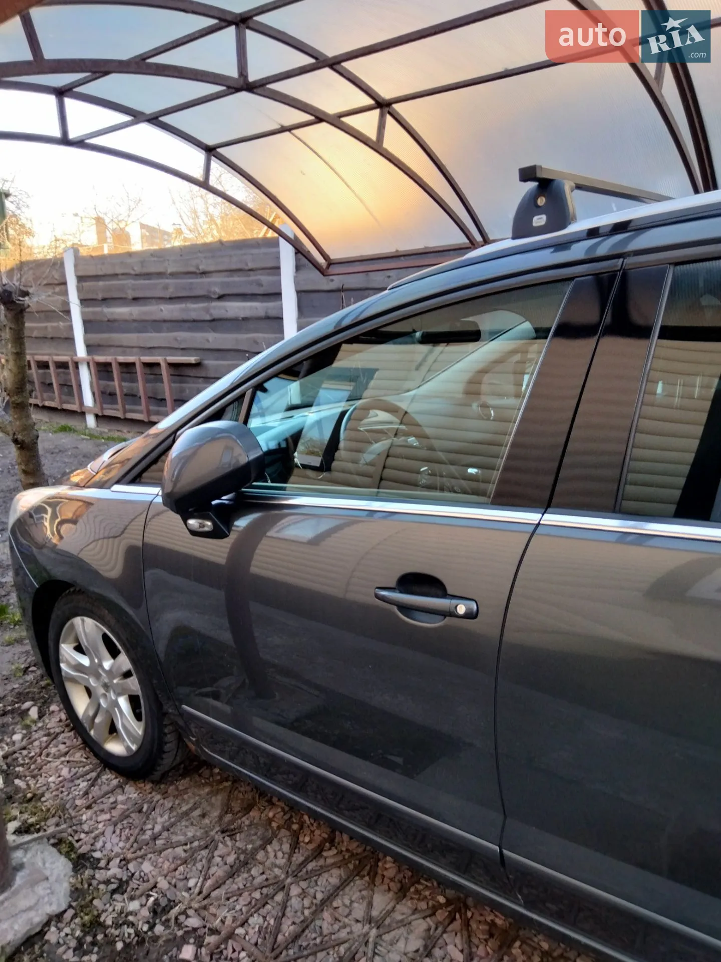 2011 Peugeot 5008 - мініатюра 13