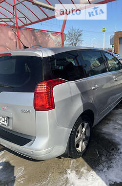 Микровэн Peugeot 5008 2010 в Тячеве