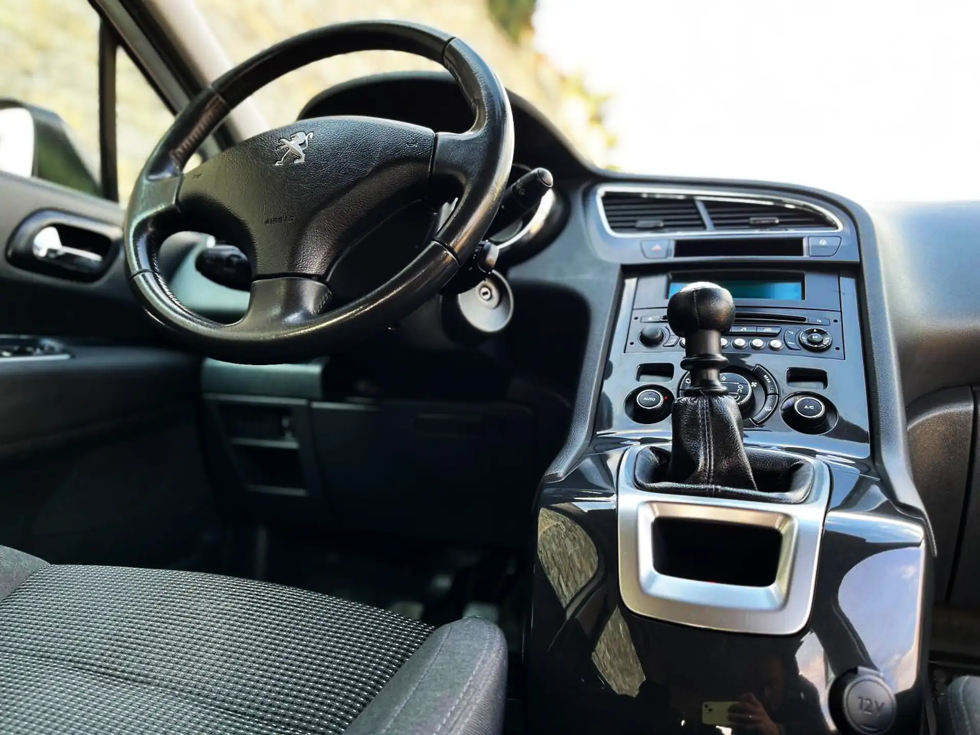 2016 Peugeot 5008 - мініатюра 12