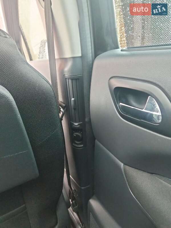 Мікровен Peugeot 5008 2010 в Івано-Франківську фото 13 Мікровен Peugeot 5008 2010 в Івано-Франківську