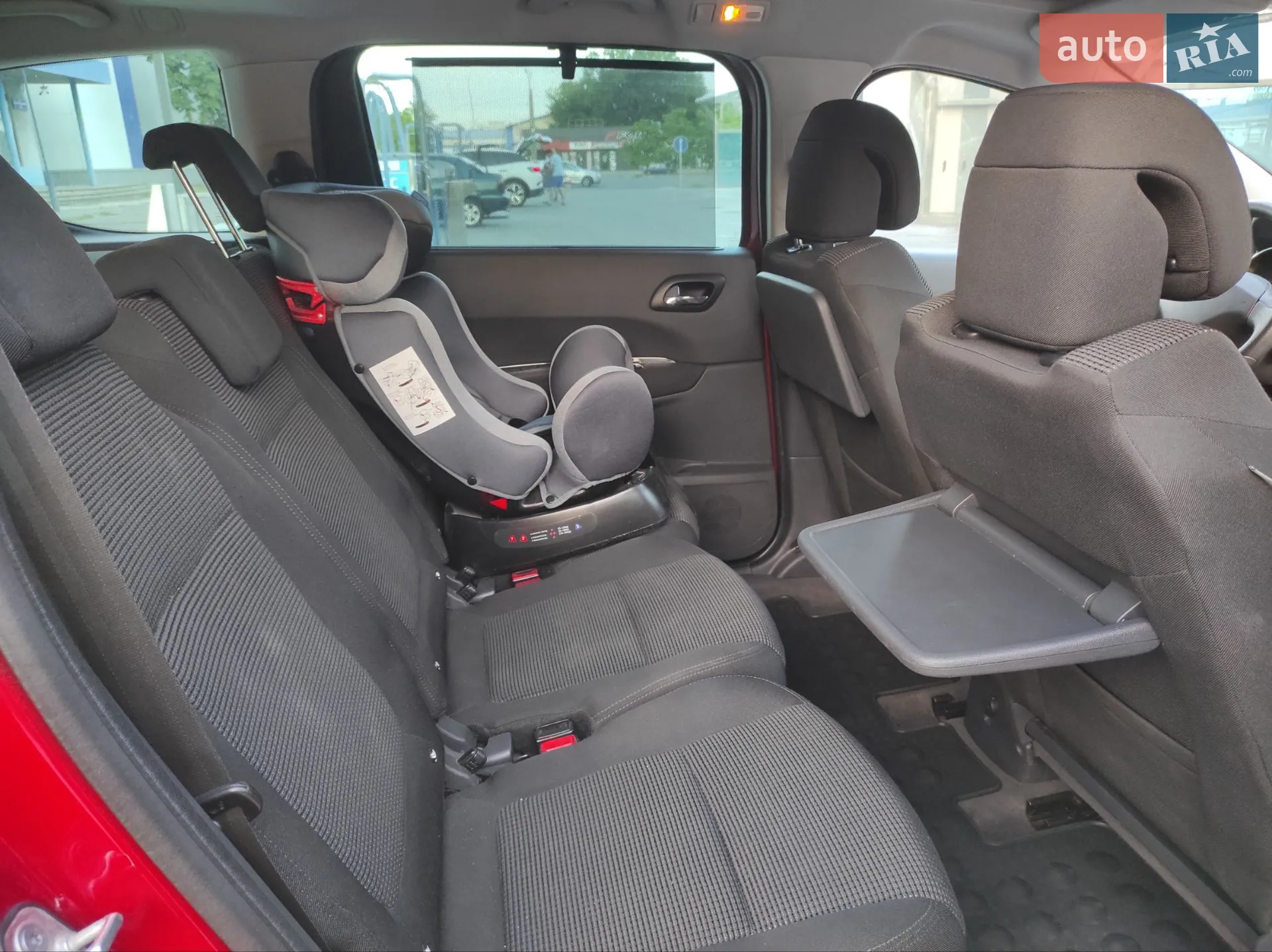 2010 Peugeot 5008 - мініатюра 8