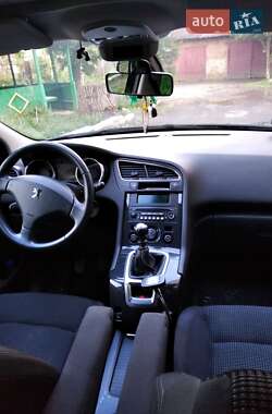 Мікровен Peugeot 5008 2011 в Самборі