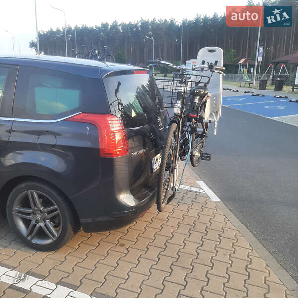Peugeot 5008 2013