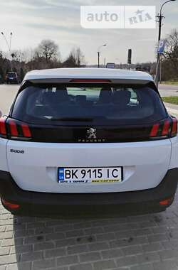 Внедорожник / Кроссовер Peugeot 5008 2019 в Ровно