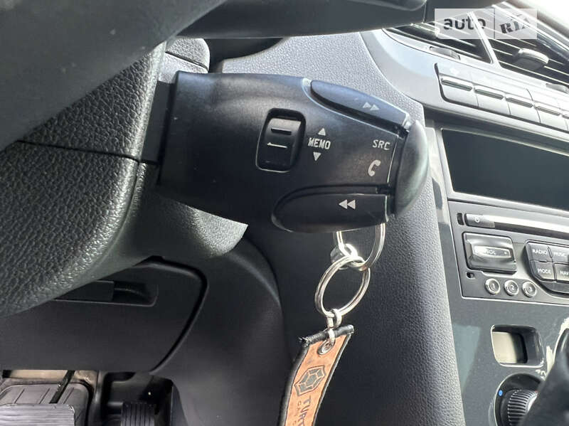 Мікровен Peugeot 5008 2013 в Вінниці