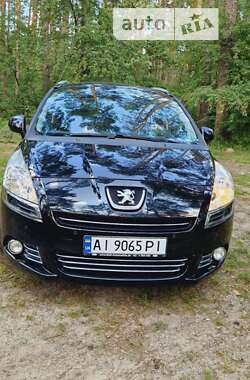 Микровэн Peugeot 5008 2011 в Броварах