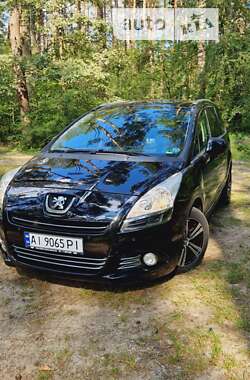 Микровэн Peugeot 5008 2011 в Броварах