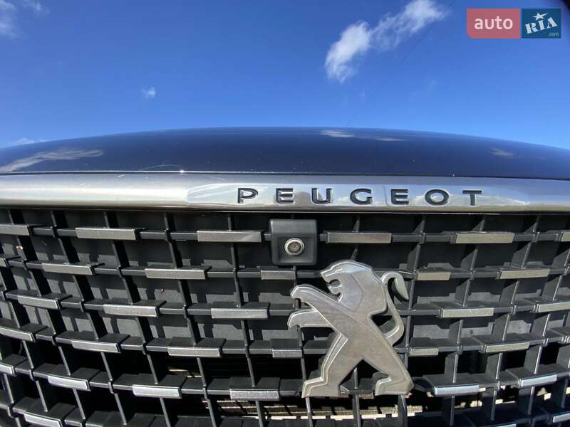 Позашляховик / Кросовер Peugeot 5008 2017 в Львові фото 13 Позашляховик / Кросовер Peugeot 5008 2017 в Львові