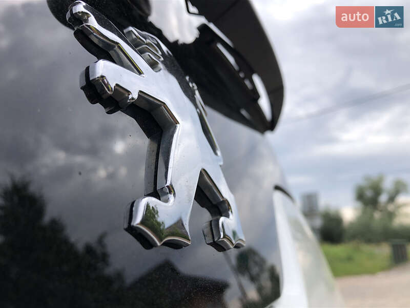 Мікровен Peugeot 5008 2010 в Дрогобичі