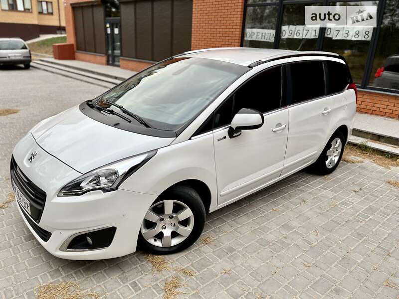 Мікровен Peugeot 5008 2015 в 