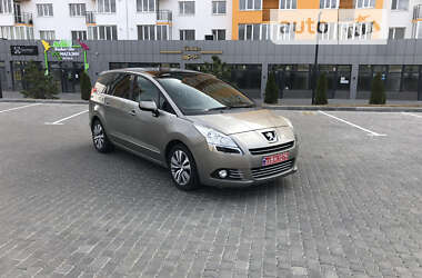 Микровэн Peugeot 5008 2010 в Виннице