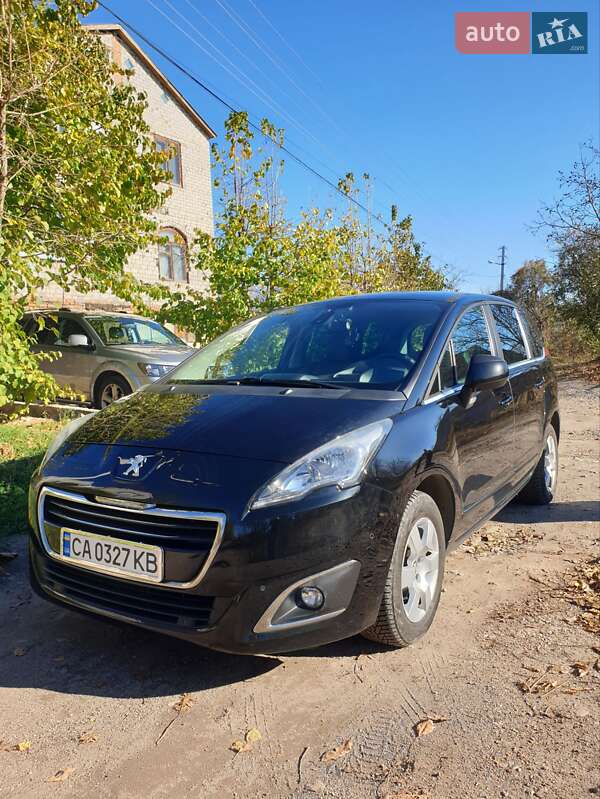 Микровэн Peugeot 5008 2016 в Умани