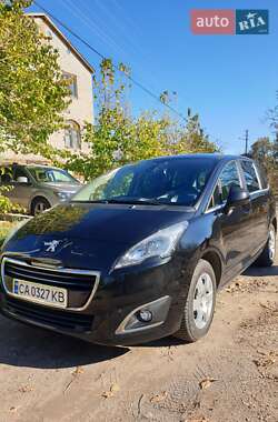 Микровэн Peugeot 5008 2016 в Умани