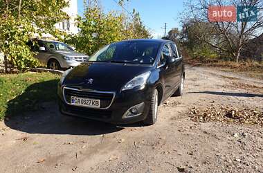 Микровэн Peugeot 5008 2016 в Умани