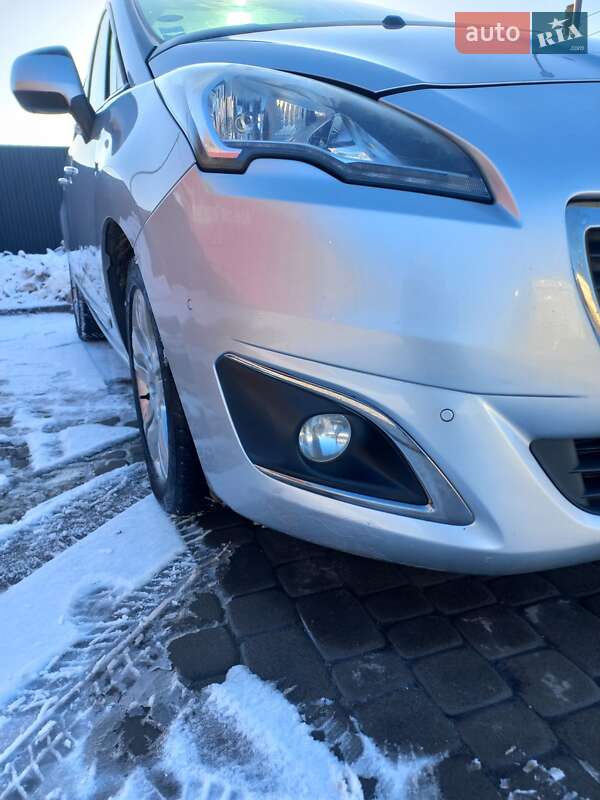 Микровэн Peugeot 5008 2014 в Шептицькому