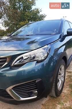 Позашляховик / Кросовер Peugeot 5008 2018 в Стрию