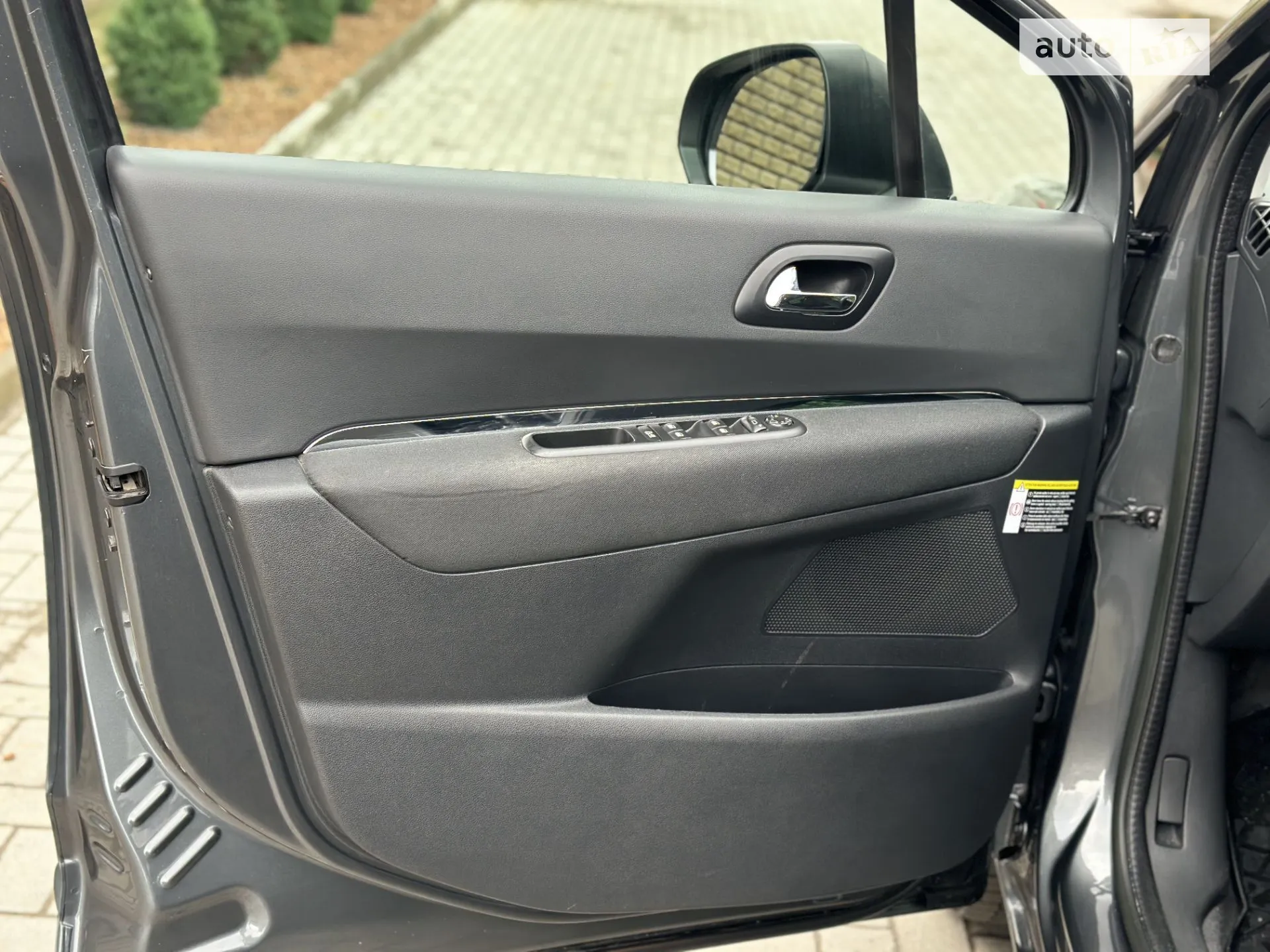 2014 Peugeot 5008 - мініатюра 14