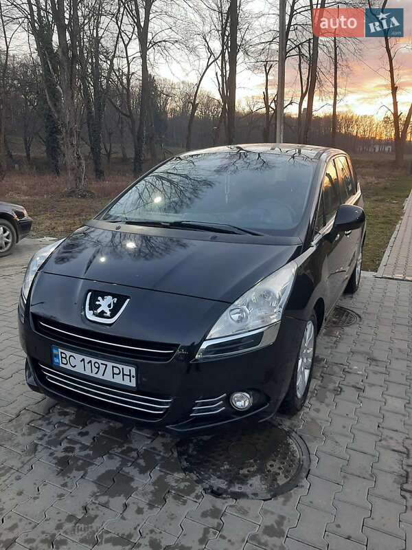 Мікровен Peugeot 5008 2013 в Дрогобичі