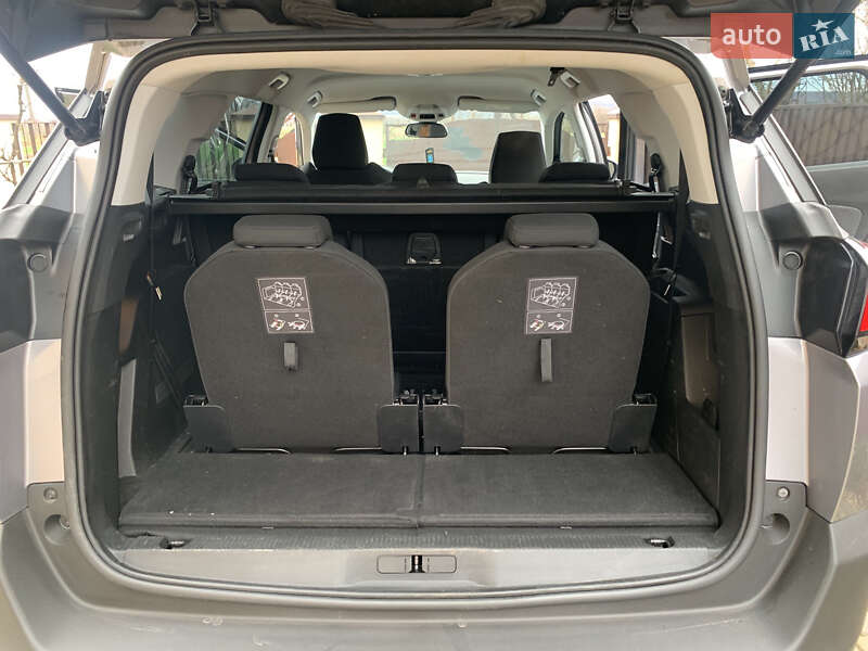 Внедорожник / Кроссовер Peugeot 5008 2018 в Львове фото 33 Внедорожник / Кроссовер Peugeot 5008 2018 в Львове