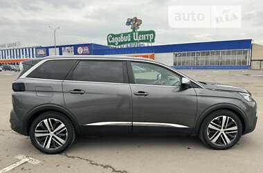 Позашляховик / Кросовер Peugeot 5008 2017 в Рівному