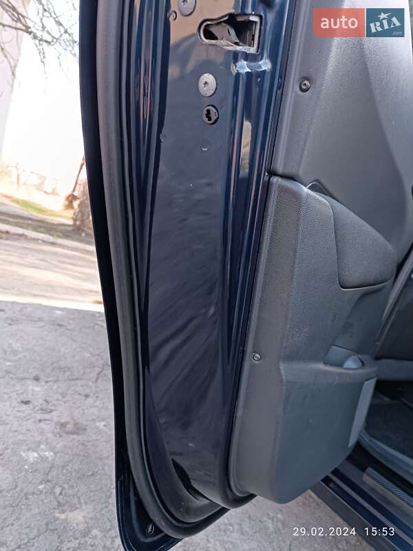 Мікровен Peugeot 5008 2010 в Братському