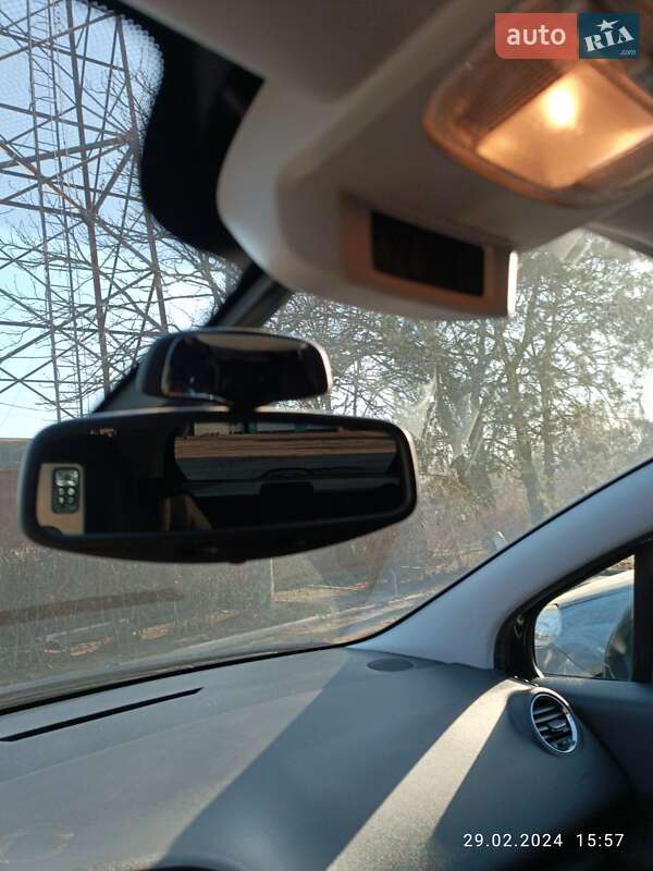 Мікровен Peugeot 5008 2010 в Братському