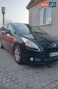 Микровэн Peugeot 5008 2011 в Ровно