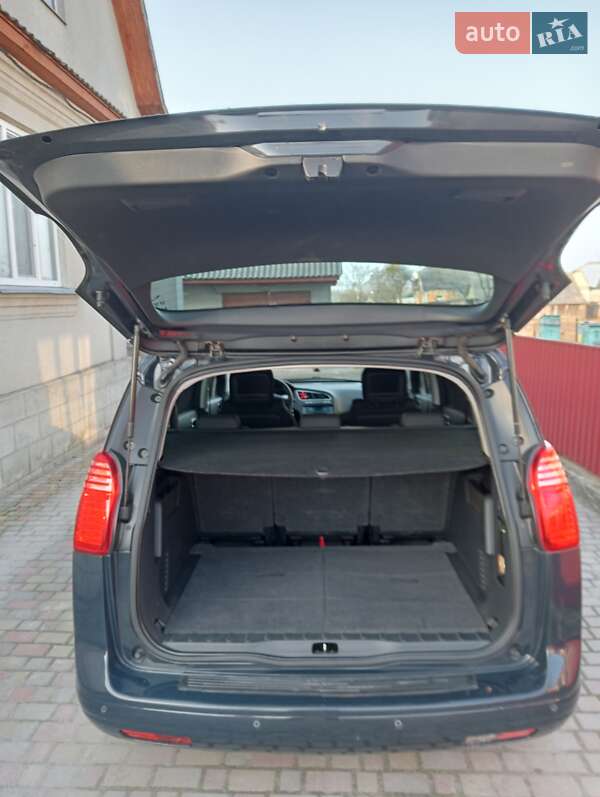 Мікровен Peugeot 5008 2011 в Рівному