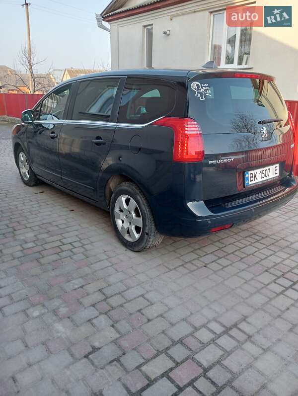 Мікровен Peugeot 5008 2011 в Рівному
