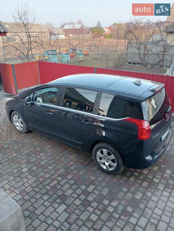 Мікровен Peugeot 5008 2011 в Рівному