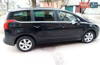 Мікровен Peugeot 5008 2012 в 