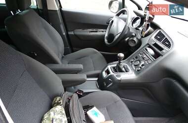 Мікровен Peugeot 5008 2012 в 