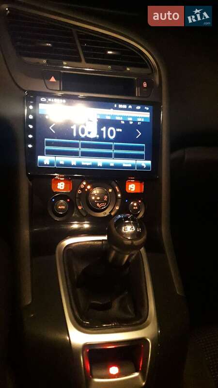 Мікровен Peugeot 5008 2013 в Гайсину