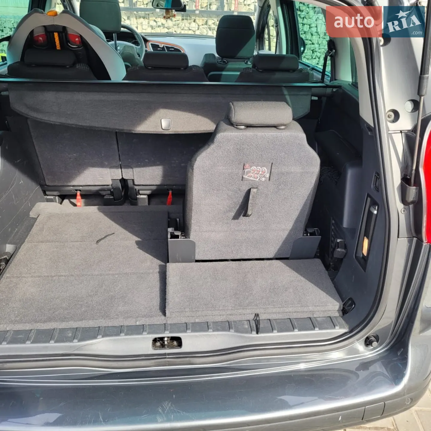 2010 Peugeot 5008 - мініатюра 19