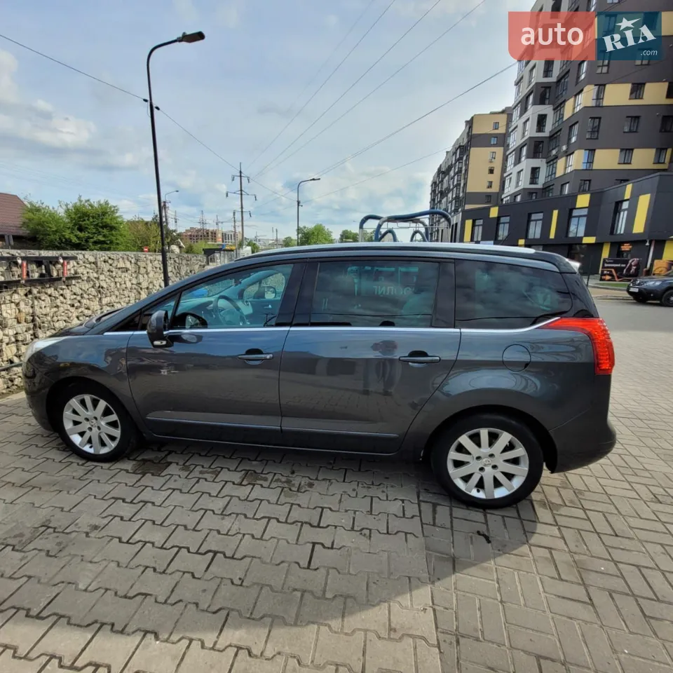 2011 Peugeot 5008 - мініатюра 13