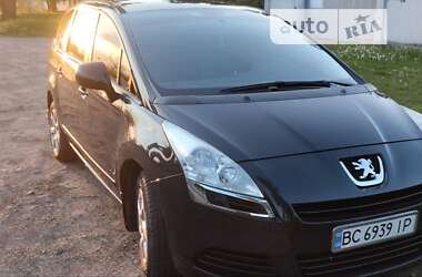 Мікровен Peugeot 5008 2011 в Стрию