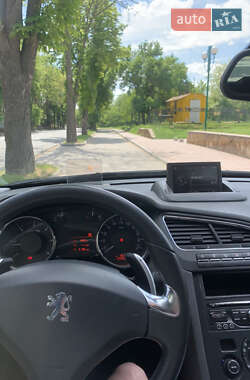 Микровэн Peugeot 5008 2013 в 