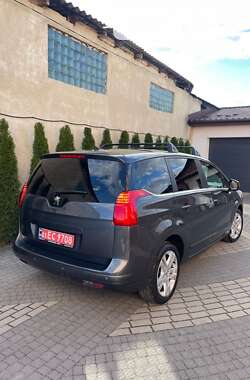 Мікровен Peugeot 5008 2011 в Стрию