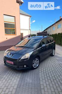 Мікровен Peugeot 5008 2011 в Стрию