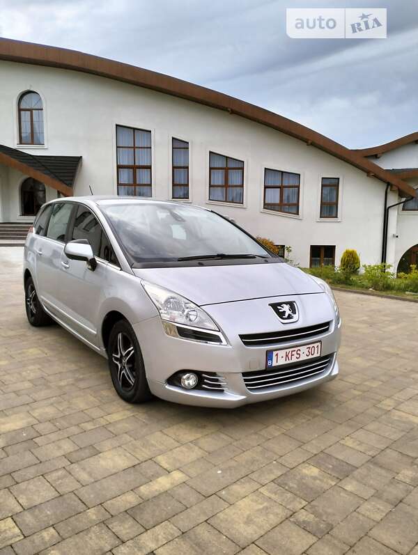 Мікровен Peugeot 5008 2012 в Івано-Франківську