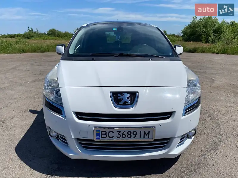 Мікровен Peugeot 5008 2013 в 